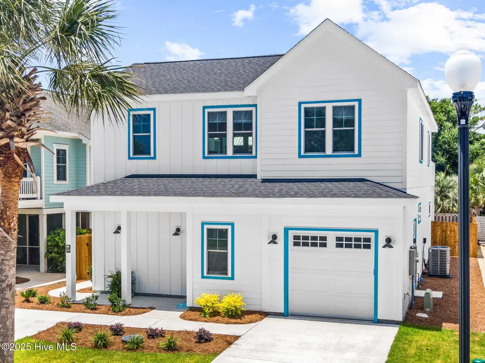 1320 Searay Lane, Carolina Beach, NC 28428 – photo 1 of 67: 001_1320_searay_lane-01_770