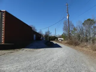 705 N Daisy Street, Goldsboro, NC 27530 – photo 6: P1030595