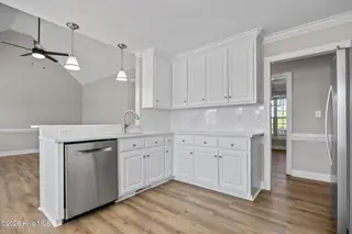 2925 Chellowe Court, Winterville, NC 28590 – photo 14: 31-web-or-mls-IMG_0033
