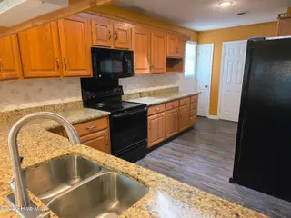 250 Waccamaw Shores Road, Lake Waccamaw, NC 28450 – photo 10: 33298