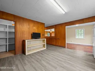 195 Queens Creek Road, Swansboro, NC 28584 — 2-bedroom home, Swansboro, NC, photo 17 of 40: Kitchen