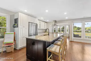 231 S Shore Drive, Southport, NC 28461 – photo 7: 15_501a7482