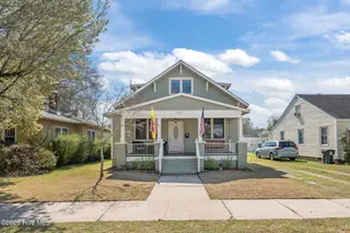 1817 Spencer Avenue, New Bern, NC 28560 – photo 2: 2-web-or-mls-2-print-DSC_3408 CROP