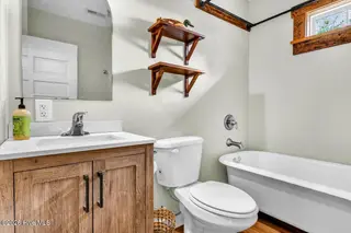 129 Glendale Drive, Wilmington, NC 28401 — 2-bedroom home in Wrightsboro, Wilmington, NC, photo 23 of 56