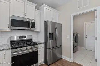 6413 Pinnacle Point, Winnabow, NC 28479 – photo 13: kitchen 4