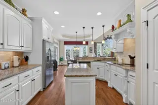 6307 Crossmoor Drive, Wilson, NC 27896 — 4-bedroom home in SouthPointe, Wilson, NC, photo 12 of 55: Kitchen