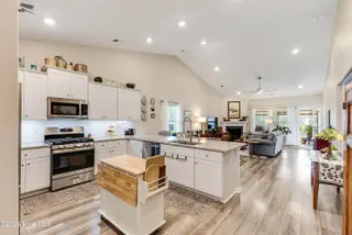 8940 Smithfield Drive NW, Calabash, NC 28467 – photo 11: 8940 Smithfield -9