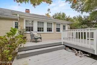 102 N 25th Street, Wilmington, NC 28405 — 2-bedroom home, Wilmington, NC, photo 20 of 35: Deck