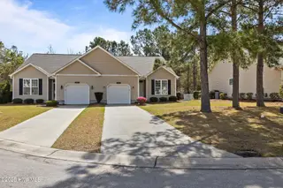 3303 Hogan Court B, Morehead City, NC 28557 – photo 1: 1-web-or-mls-1S3A9386