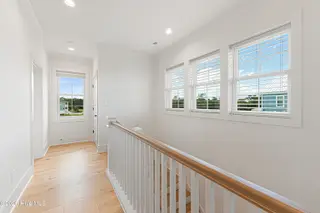 855 Cannonsgate Drive, Newport, NC 28570 – photo 22: Second floor landing