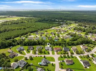 412 Waverly Court, Newport, NC 28570 – photo 3: Stunning home in Gracelyn Park