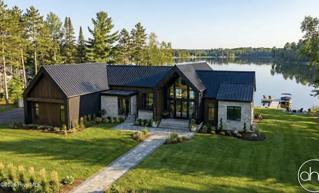 128 Missie Cove Lane, Sneads Ferry, NC 28460