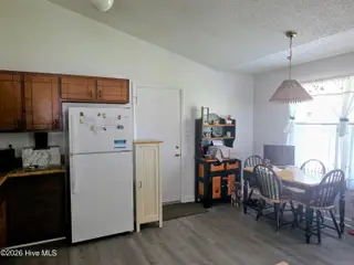 3611 Windy Trail, New Bern, NC 28560 — 2-bedroom home in Taylors Creek, New Bern, NC, photo 8 of 18