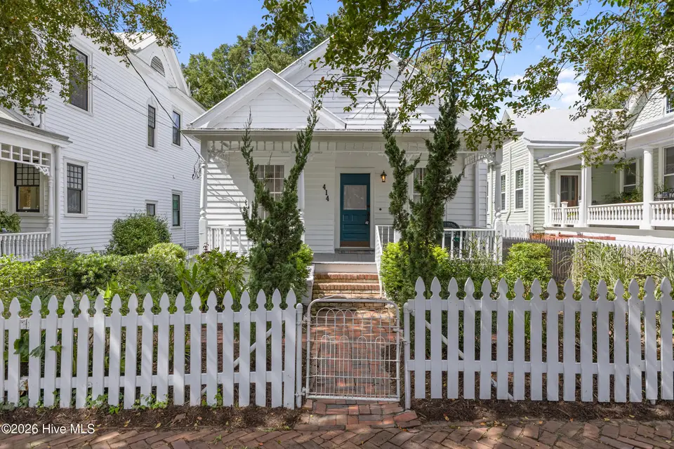 414 S 2nd Street, Wilmington, NC 28401 — 2-bedroom home in Historic District, Wilmington, NC, photo 1 of 52