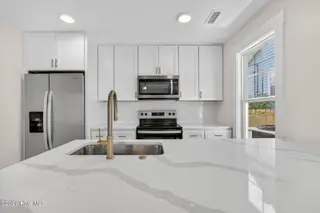 703 N 11th Street, Wilmington, NC 28401 – photo 13: 703N11thStreet-17