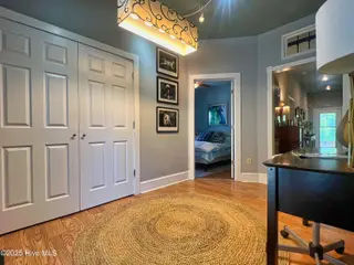 1120 S 3rd Street, Wilmington, NC 28401 – photo 5: (7) Foyer