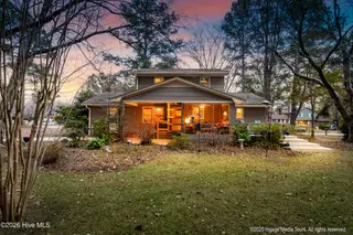200 Fox Haven Drive, Greenville, NC 27858 — 4-bedroom home in Oakhurst, Greenville, NC, photo 5 of 47: 20251217 MLS K_Holloman 200 Fox Haven Dr