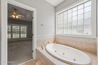 908 Taberna Circle, New Bern, NC 28562 – photo 24: 9-web-or-mls-0C0A2570