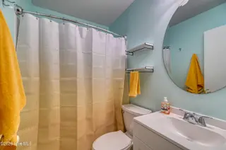 1822 New River Inlet Road Unit 1304a, North Topsail Beach, NC 28460 – photo 16: Bathroom 3