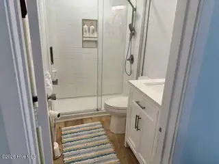 9100 Reed Drive U2101, Emerald Isle, NC 28594 – photo 20: TT Bath5