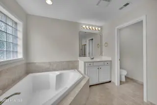 4217 Ashley Park Drive, Wilmington, NC 28412 — 4-bedroom home in Georgetowne, Wilmington, NC, photo 15 of 41: 015_img_8054_853