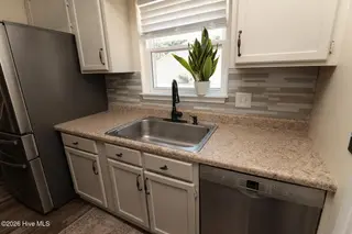 1010 Haymarket Lane, Wilmington, NC 28412 — 3-bedroom home in Echo East, Wilmington, NC, photo 14 of 61
