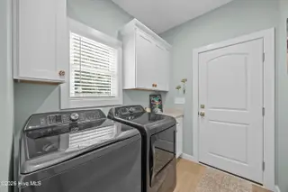 504 Cypress Circle SW, Shallotte, NC 28470 – photo 18: laundry