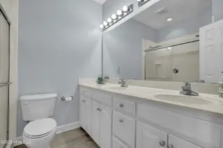 3809 Island Drive, North Topsail Beach, NC 28460 – photo 23: Master Bath, First Level