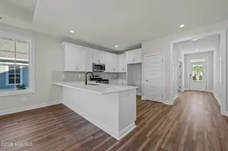 2005 Brighton Drive, New Bern, NC 28562 – photo 13: 20-web-or-mls-DSC_4846