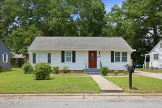 405 Greenview Drive N, Greenville, NC 27834 – photo 2: 14-web-or-mls-IMG_0012 (1)