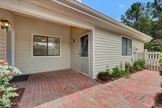 6106 Inland Greens Drive, Wilmington, NC 28405 – photo 4: img_7683