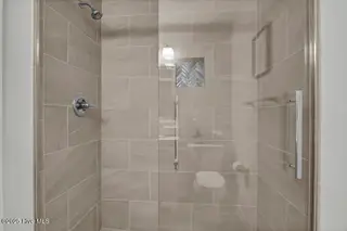 1810 Jumpin Run Drive, Wilmington, NC 28403 – photo 20: Second Guest Bathroom