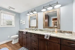 1509 Shepard Street, Morehead City, NC 28557 – photo 15: Huge Master En Suite
