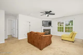 108 Castlebury Court, Rocky Mount, NC 27804 – photo 6: 013-108CastleburyCourt-RockyMount-NC-278