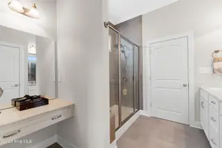 428 Lanyard Drive, Newport, NC 28570 – photo 17: Primary ensuite
