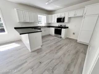 213 Country Place Road, Wilmington, NC 28409 — 3-bedroom home in Country Place, Wilmington, NC, photo 8 of 28: IMG_2775