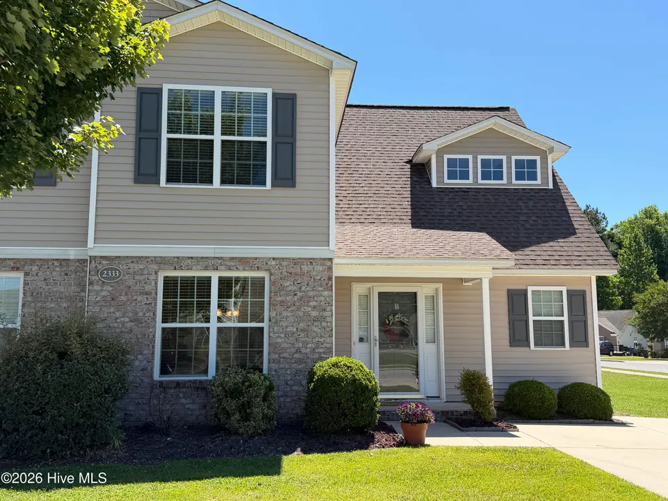 2333 Sadler Drive B, Winterville, NC 28590 – photo 1 of 8: main
