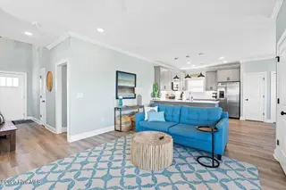 323 E Second Street, Ocean Isle Beach, NC 28469 – photo 6: 8