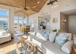 6901 W Beach Drive, Oak Island, NC 28465 – photo 18: 6901 W Beach Dr MLS-42