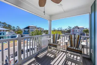 2085 Manor Parc Drive, Calabash, NC 28467 – photo 19: 72-web-or-mls-64 balcony