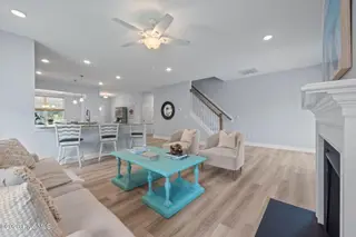 912 Terraces Lane, Hampstead, NC 28443 – photo 16: 35-web-or-mls-_RAD5954