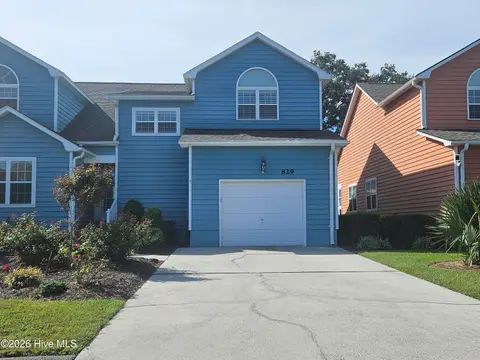 829 Sloop Pointe Ln, Kure Beach