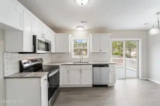 2228 E Boiling Spring Road, Southport, NC 28461 – photo 13: DSC06873