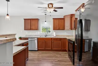 106 Sonia Drive, Hubert, NC 28539 — 4-bedroom home in Eastport, Hubert, NC, photo 7 of 30: IMG_6892