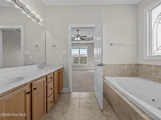 118 Farmington Drive, Richlands, NC 28574 – photo 13: Master Bath