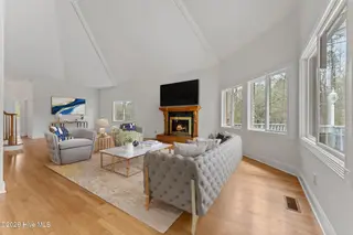 22 Lochmere Drive, Pinehurst, NC 28374 – photo 17: 86-print-Living Room - Remove bookcase s