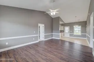 1631 Gate 1 Drive SW, Ocean Isle Beach, NC 28469 — 3-bedroom home in Seaside North, Ocean Isle Beach, NC, photo 5 of 37: 1631Gate1DriveSW-16