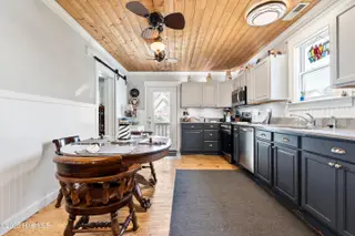 1017 N Lord Street, Southport, NC 28461 – photo 14: kitchen 3