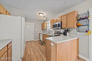 113 Airleigh Place, Richlands, NC 28574 – photo 15: 39-web-or-mls-_RAD4310