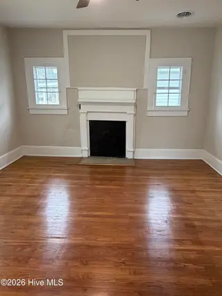905 Chestnut Street, Tarboro, NC 27886 – photo 4: 905 CHESTNUT LIVINGROOM